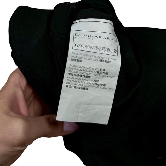 NEW DKNY‎ Donna Karan Active Sports Bra Sz XS Geometrical Print Crossback NWT - Picture 3 of 7